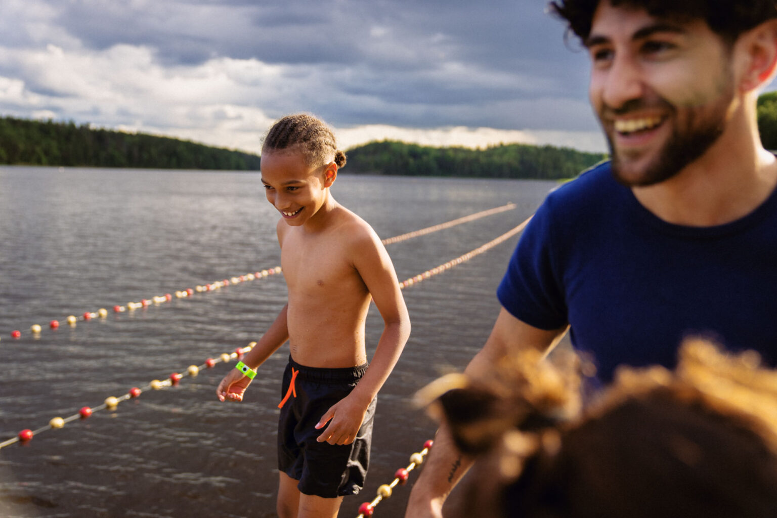 Bildbank med tema kollo fotat för Maskot Images