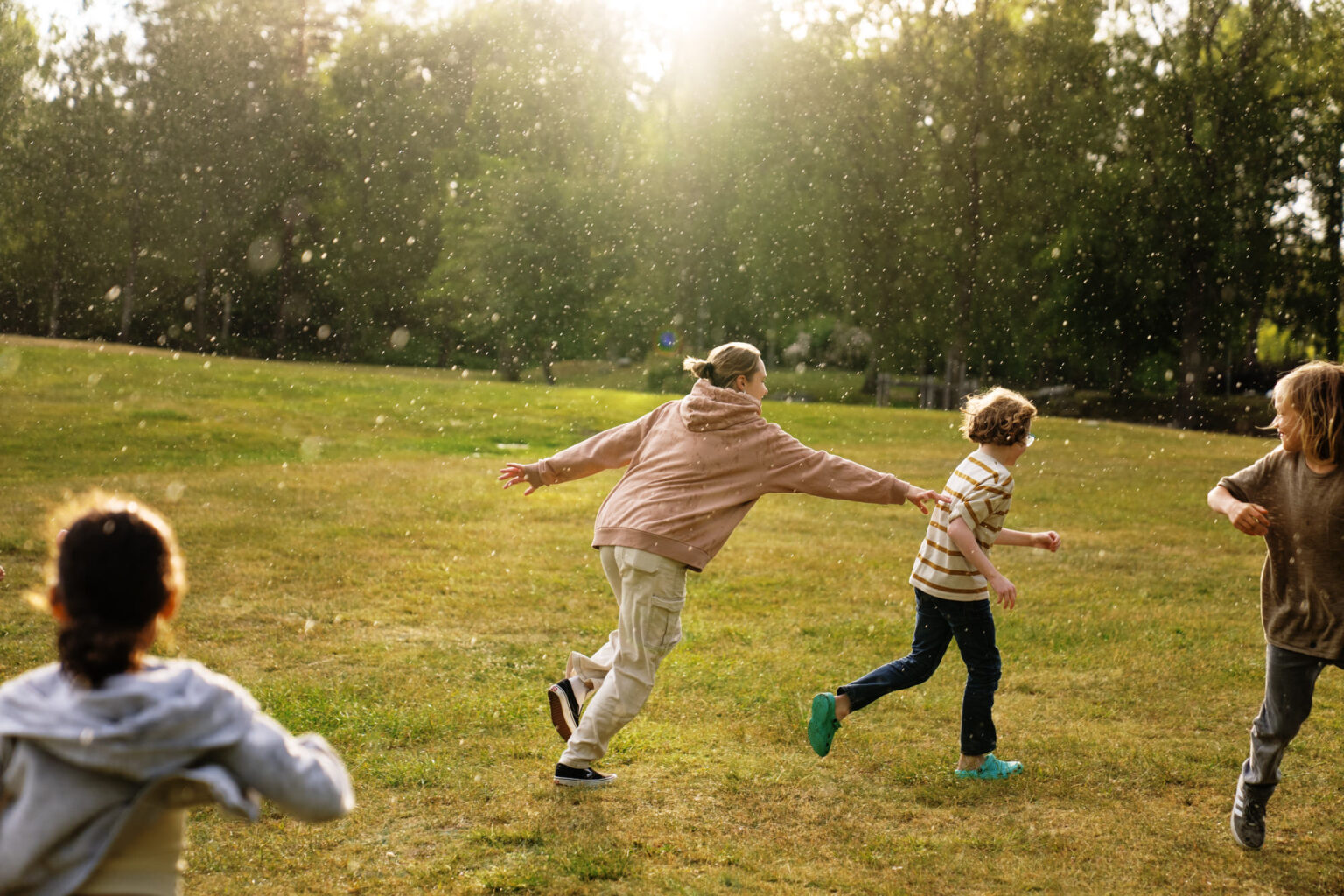 Bildbank med tema kollo fotat för Maskot Images